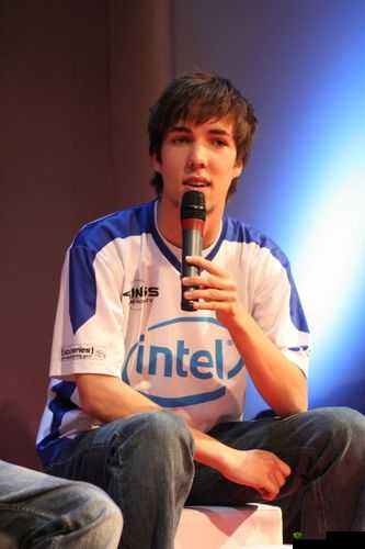 SKY 大战兽王 GRUBBY：经典对决回顾