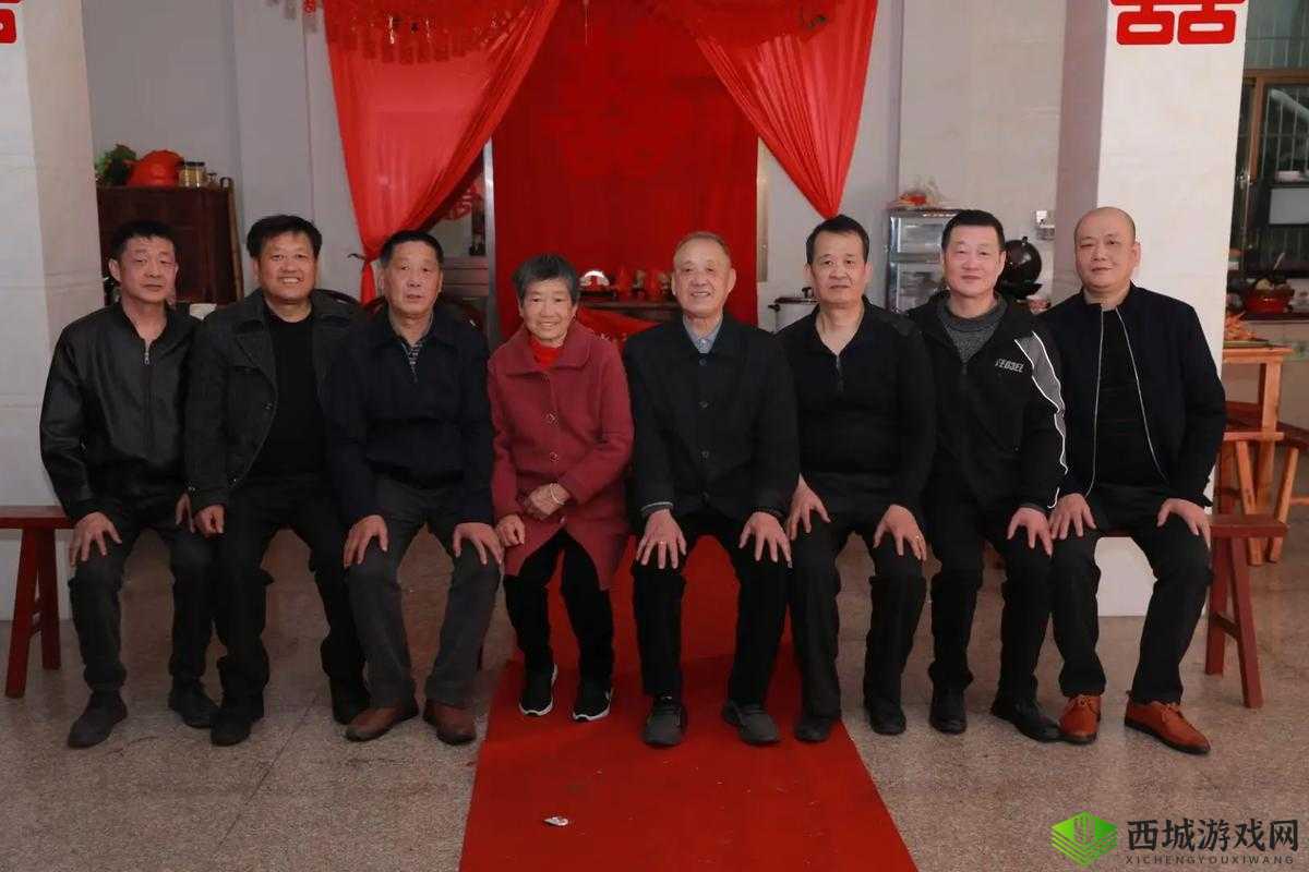 三个媳妇齐聚一锅烩大团圆婚礼:别样幸福时刻